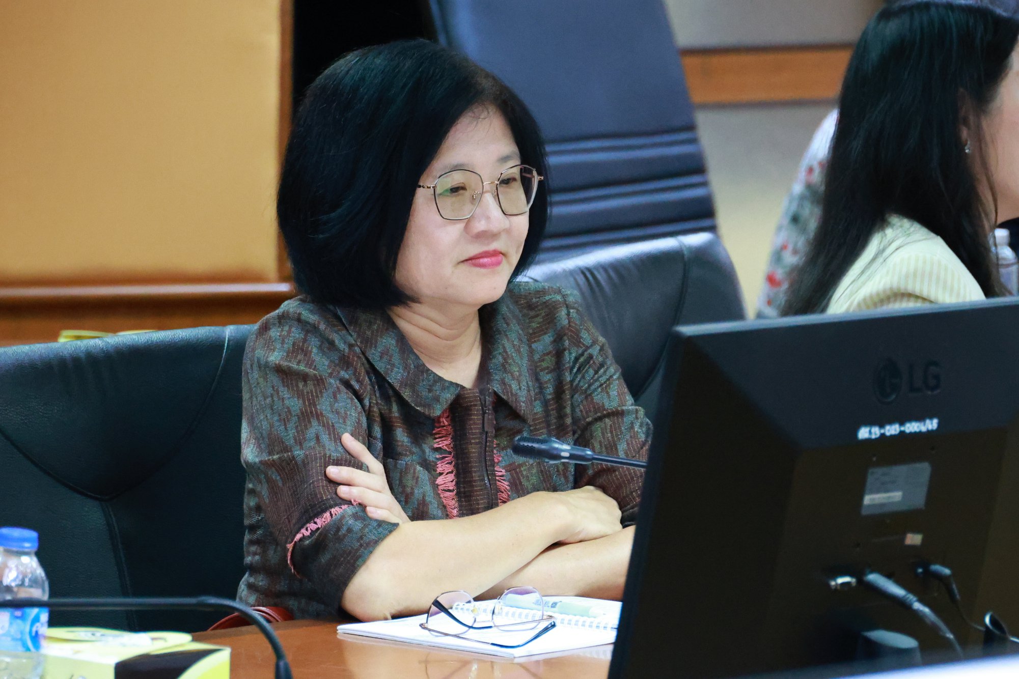 "ดีพร้อม" วิพากษ์ผลของคณะทำงานศึกษาปรับปรุงกฎหมายอุตสาหกรรม สภาผู้แทนราษฎร โชว์นโยบาย "รมต.เอกนัฏ" แนวทางการช่วยเหลือ Disrupted Industries อุตสาหกรรมที่หยุดชะงัก และการส่งเสริมเอสเอ็มอีเข้าสู่ยุค Digital Transformation