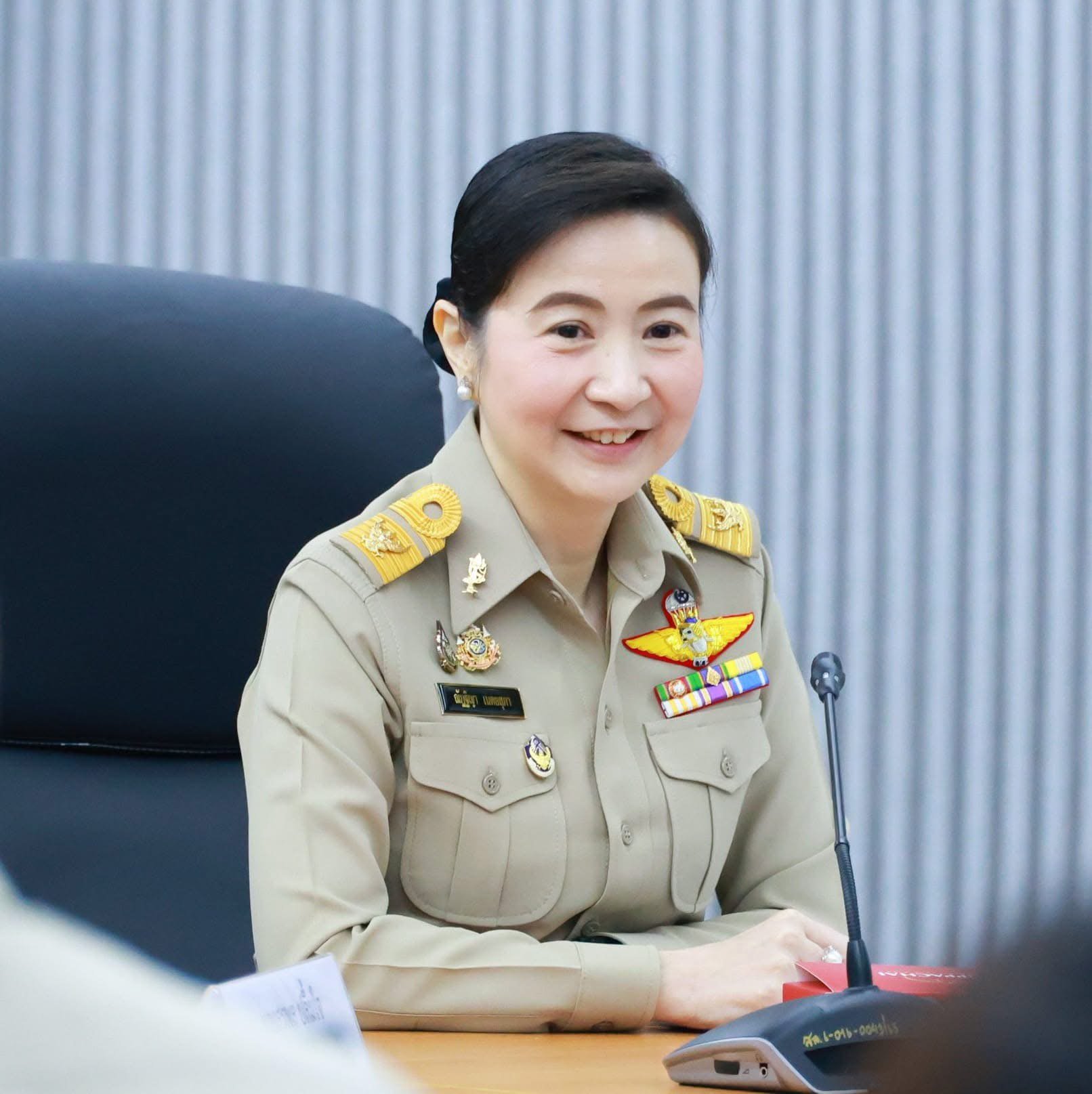"ปลัดณัฐพล" นำทีมดีพร้อมหารือแนวทางผลักดันซอฟต์พาวเวอร์ สร้างพลังพัฒนาอุตสาหกรรมสร้างสรรค์ สาขาอาหารและแฟชั่น