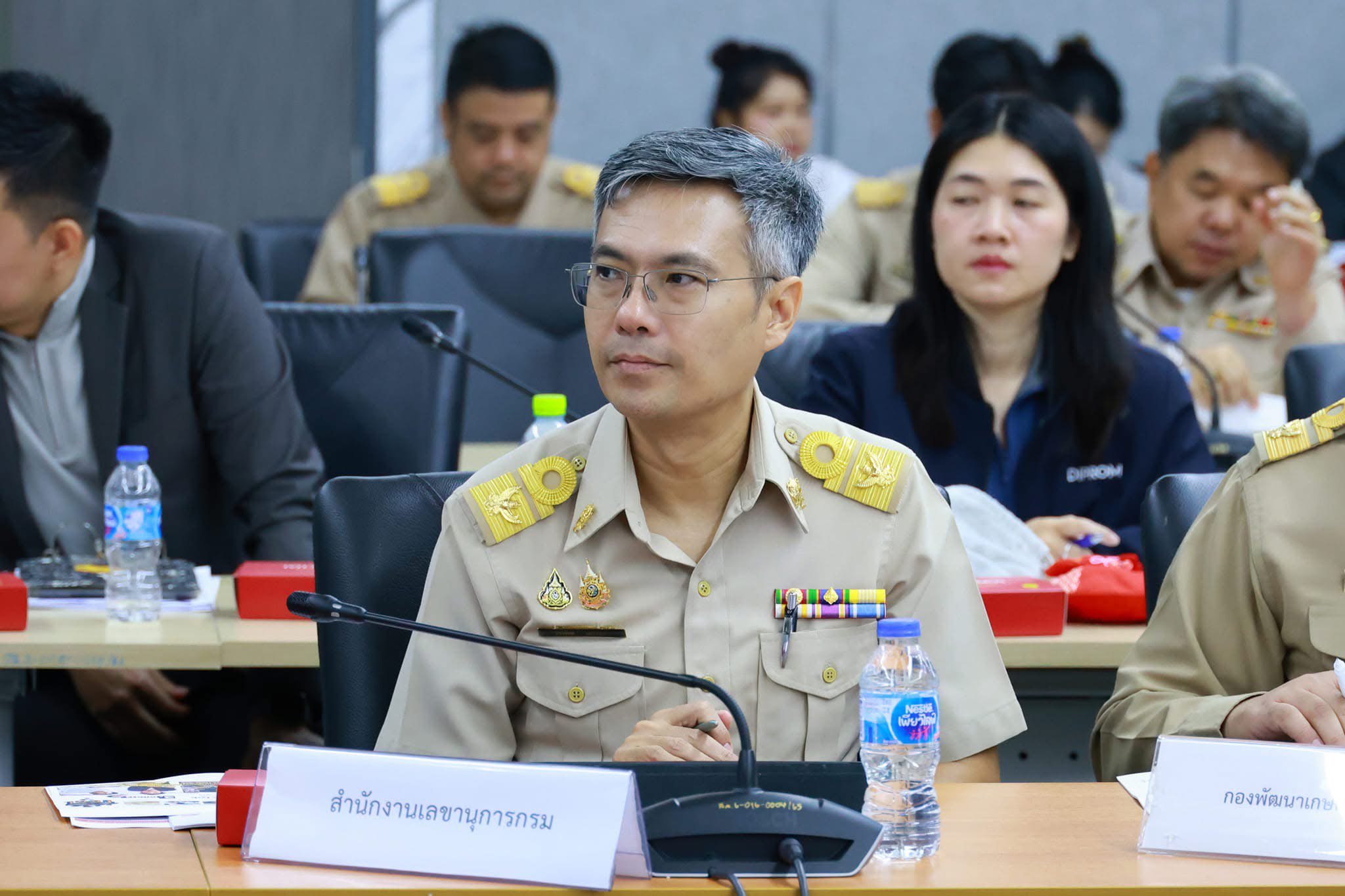 "ปลัดณัฐพล" นำทีมดีพร้อมหารือแนวทางผลักดันซอฟต์พาวเวอร์ สร้างพลังพัฒนาอุตสาหกรรมสร้างสรรค์ สาขาอาหารและแฟชั่น