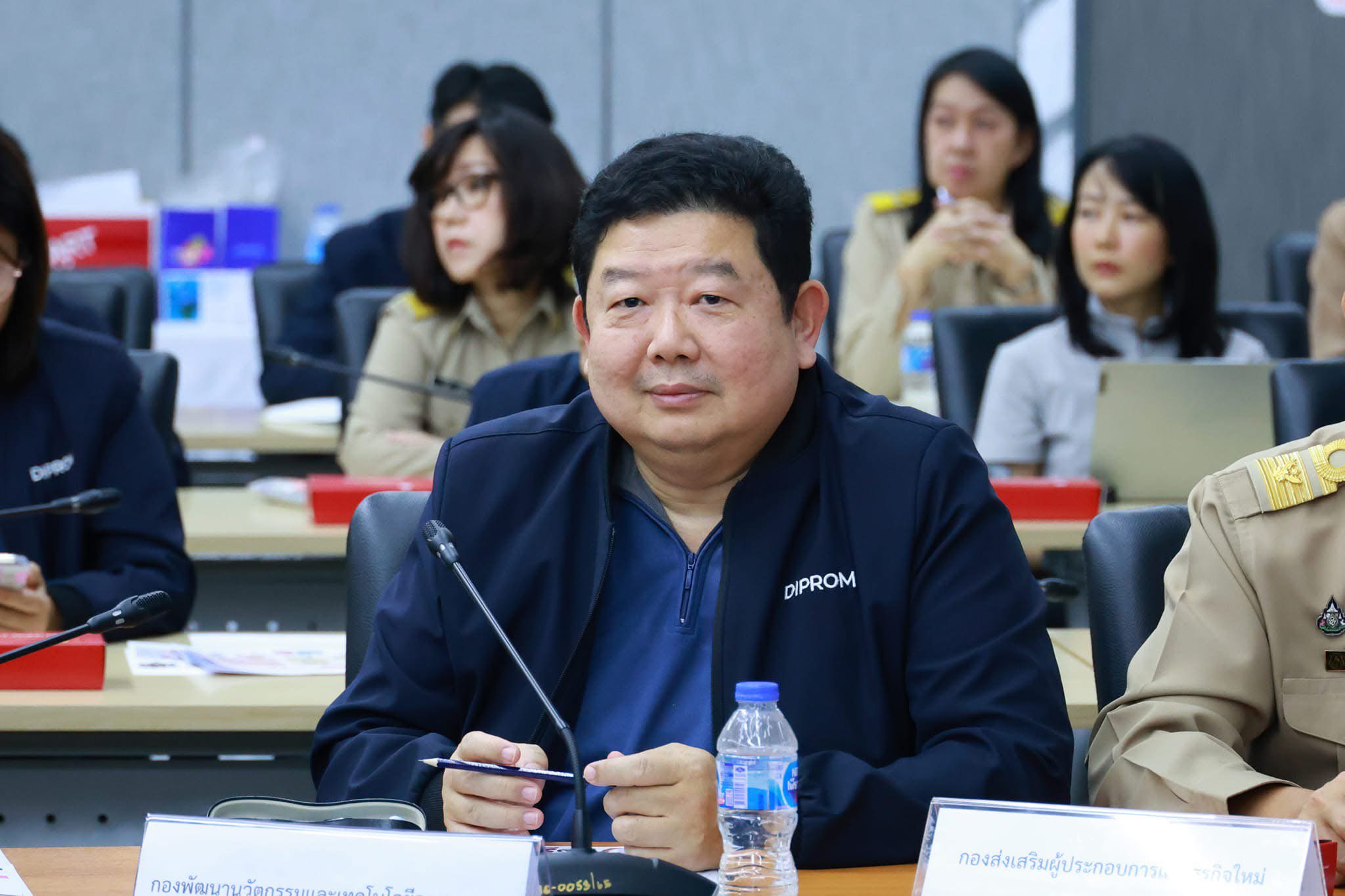 "ปลัดณัฐพล" นำทีมดีพร้อมหารือแนวทางผลักดันซอฟต์พาวเวอร์ สร้างพลังพัฒนาอุตสาหกรรมสร้างสรรค์ สาขาอาหารและแฟชั่น