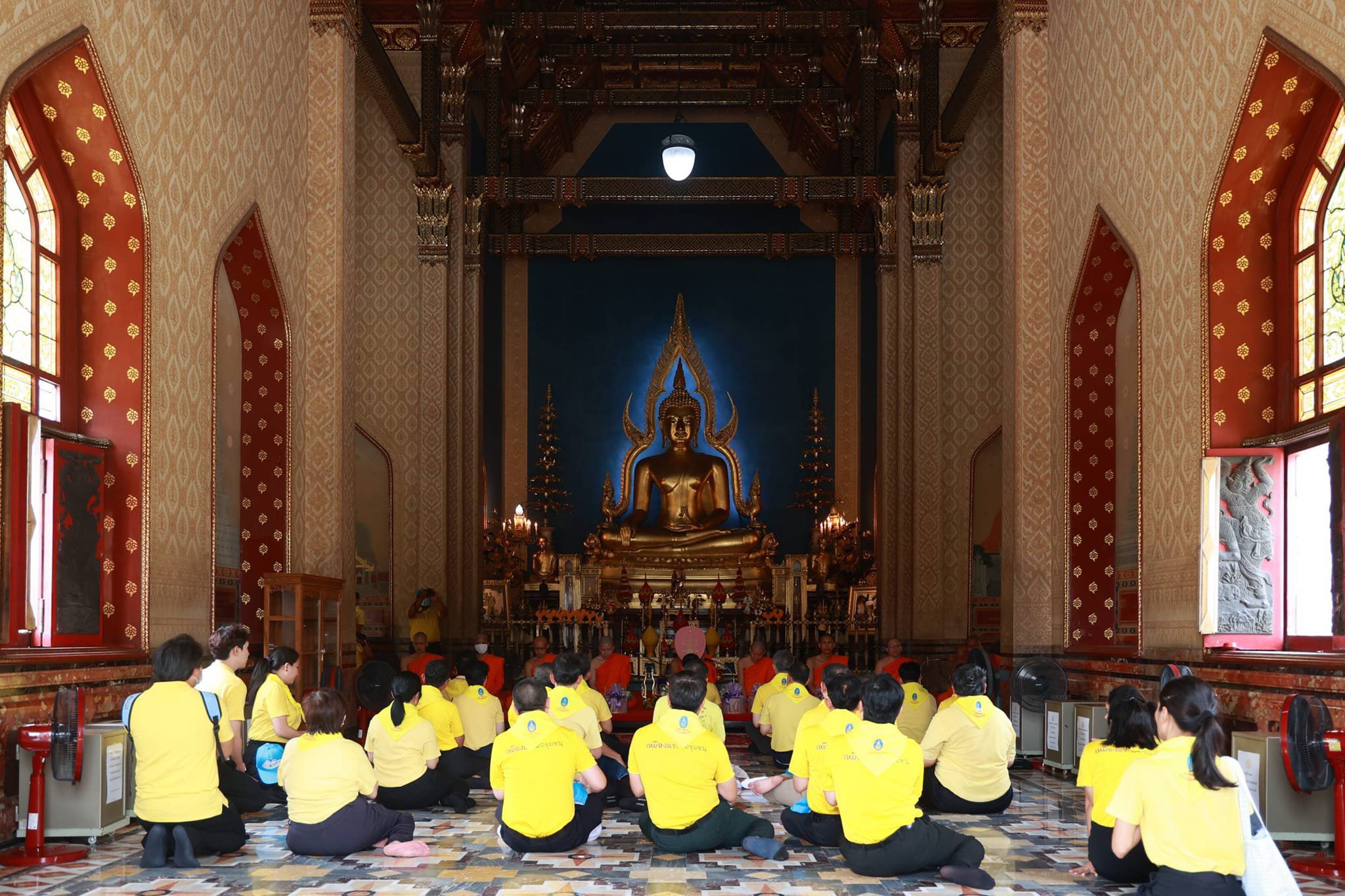 ก.อุตฯ จัดทัพจิตอาสา ร่วมทำความดี รวมใจ น้อมถวายวันปิยมหาราช ร่วมปรับปรุงภูมิทัศน์ วัดเบญจมบพิตรดุสิตวนาราม