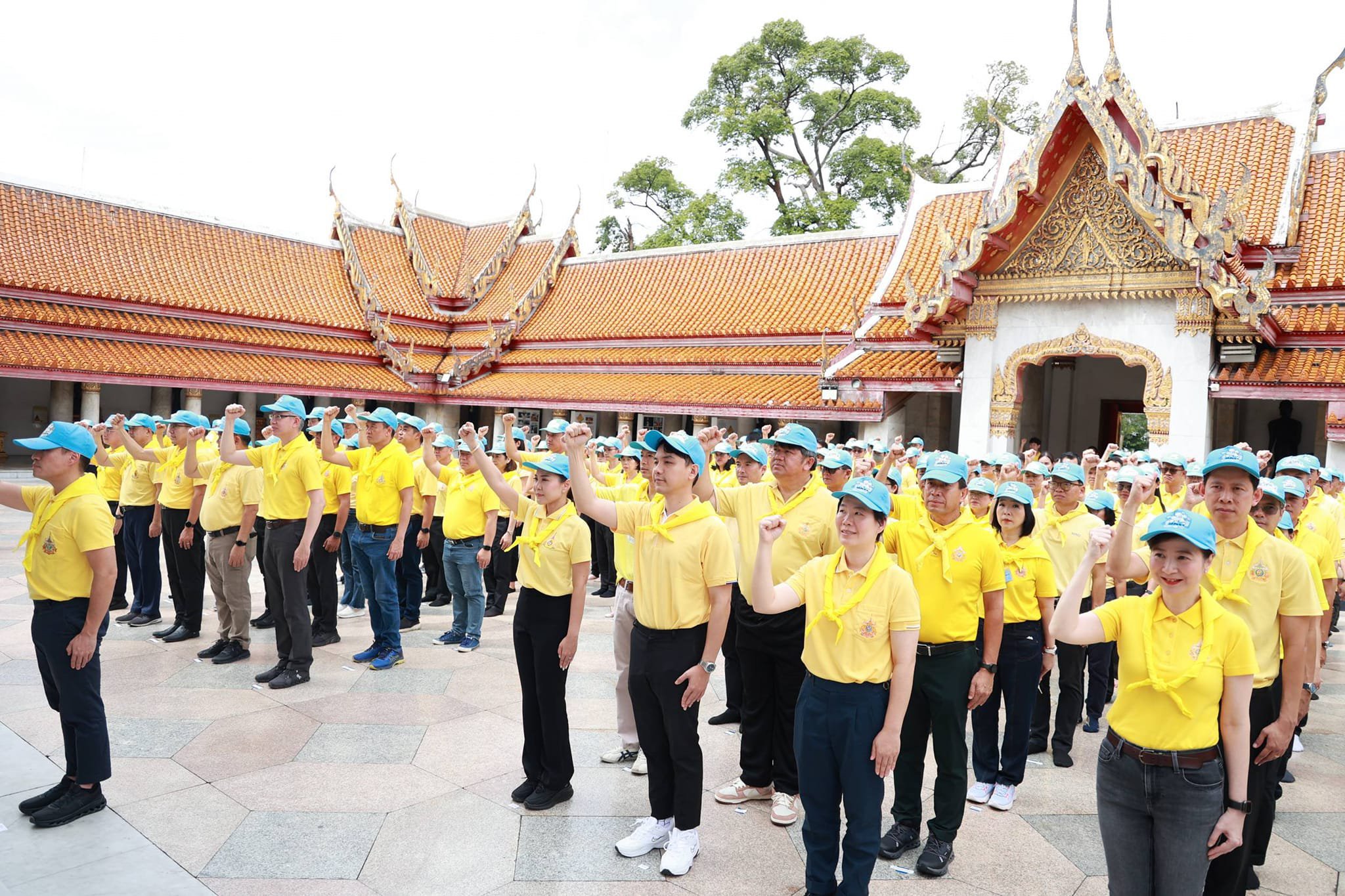 ก.อุตฯ จัดทัพจิตอาสา ร่วมทำความดี รวมใจ น้อมถวายวันปิยมหาราช ร่วมปรับปรุงภูมิทัศน์ วัดเบญจมบพิตรดุสิตวนาราม