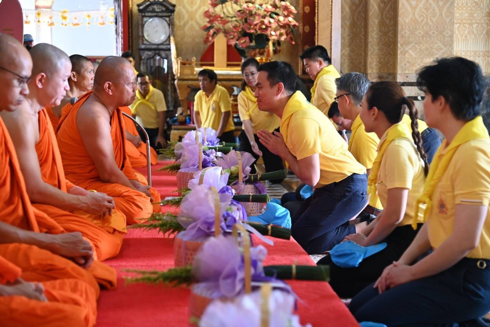ก.อุตฯ จัดทัพจิตอาสา ร่วมทำความดี รวมใจ น้อมถวายวันปิยมหาราช ร่วมปรับปรุงภูมิทัศน์ วัดเบญจมบพิตรดุสิตวนาราม