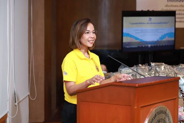 รัฐมนตรีฯ พิมพ์ภัทรา นำคณะผู้บริหารร่วมกิจกรรม “ดีพร้อมส่งรอยยิ้มทำความดีด้วยหัวใจ เทิดไท้องค์ราชัน 72 พรรษา”