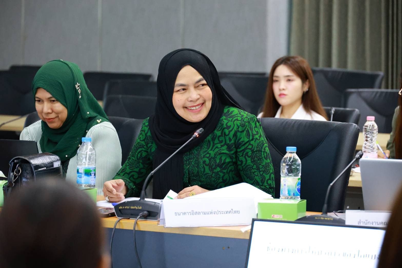 “ดีพร้อม” พุ่งเป้าสินเชื่อฮาลาล จับมือ SME D Bank, EXIM Bank, iBank ดันอุตสาหกรรมฮาลาล ตามข้อสั่งการนายกฯ และนโยบาย "รมว.เอกนัฏ" โชว์สร้างอุตสาหกรรมเศรษฐกิจใหม่โตได้ยั่งยืน