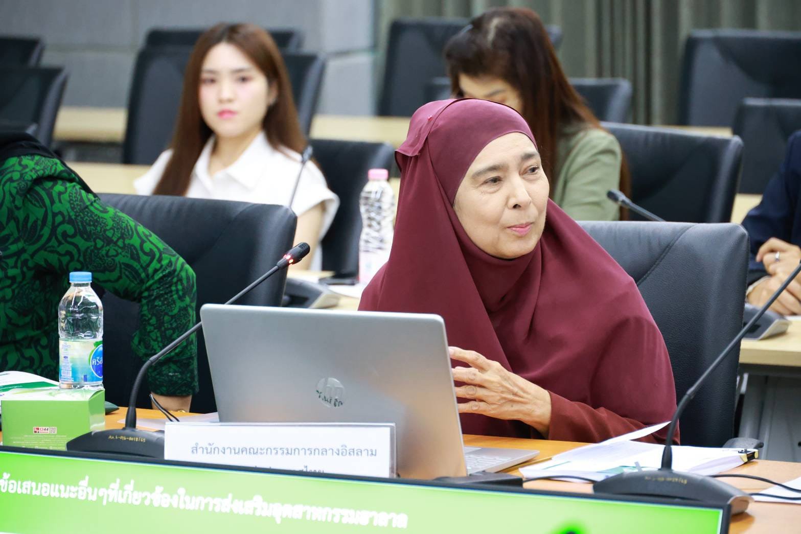 “ดีพร้อม” พุ่งเป้าสินเชื่อฮาลาล จับมือ SME D Bank, EXIM Bank, iBank ดันอุตสาหกรรมฮาลาล ตามข้อสั่งการนายกฯ และนโยบาย "รมว.เอกนัฏ" โชว์สร้างอุตสาหกรรมเศรษฐกิจใหม่โตได้ยั่งยืน