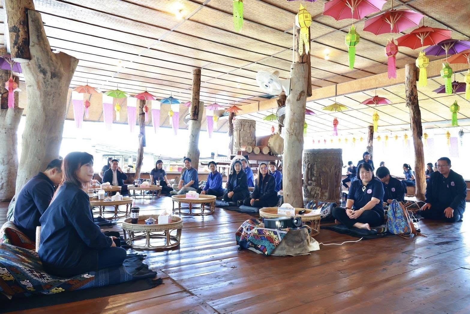 "รมว.เอกนัฏ" นำทีม "ดีพร้อม" ลุยเมืองน่าน หารือการแก้ไขปัญหาสถานการณ์น้ำท่วม เดินหน้าพัฒนาผลิตภัณฑ์จากโกโก้ และกาแฟอย่างยั่งยืน