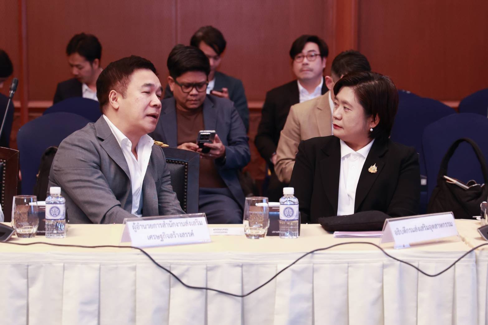 “ดีพร้อม” ร่วมผลักดันซอฟต์พาวเวอร์ ตามนโยบาย "รมว.เอกนัฏ" เร่งสร้างอัตลักษณ์ไทย นำผู้ประกอบการไทยสู่สากล