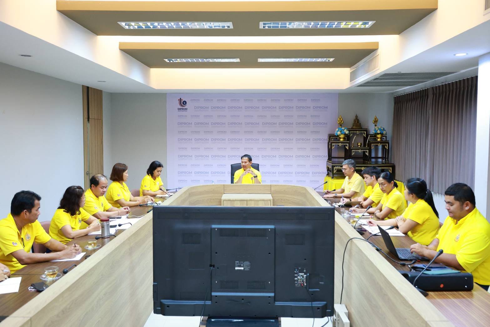 “ดีพร้อม” ประชุมหารือแนวทางสร้างความเข้าใจโครงการซอฟต์พาวเวอร์อาหารและแฟชั่น ตอบโจทย์นโยบาย "รมว.เอกนัฏ" สร้างอัตลักษณ์พื้นถิ่นไทย ดังไปไกลสู่สากล
