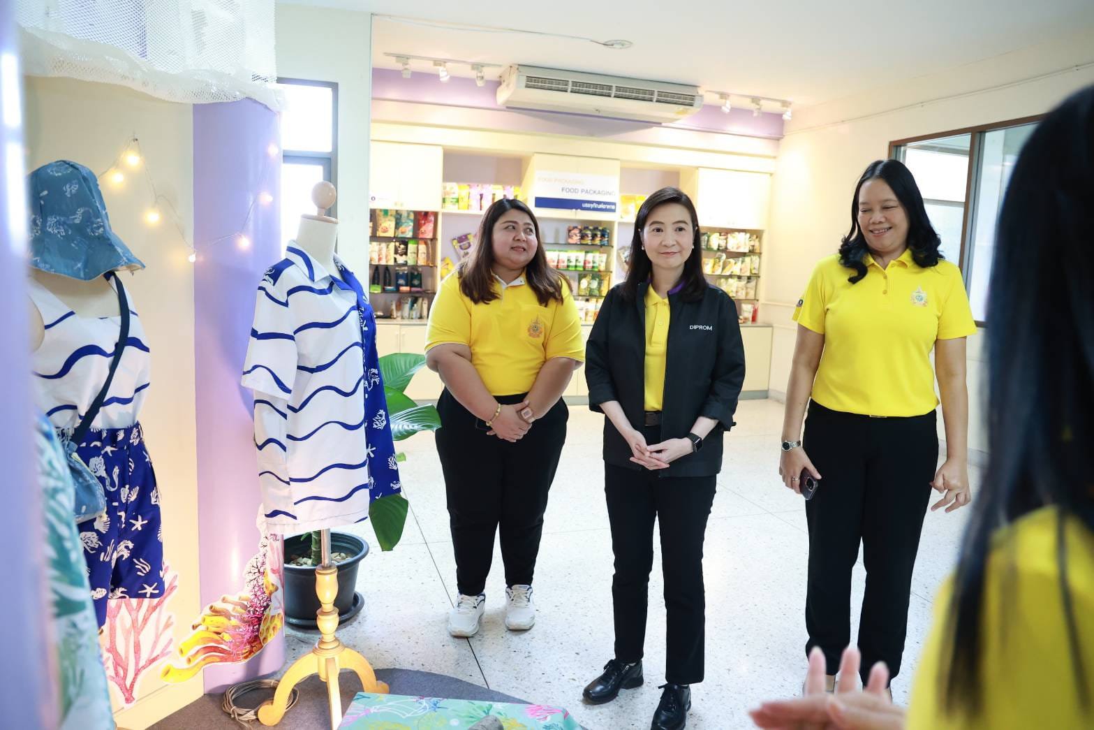 ”อธิบดีดีพร้อม“ ลงพื้นที่จังหวัดชลบุรี เดินหน้าพัฒนาเขต EEC ต่อยอดความร่วมมือเชิงพื้นที่ สร้าง Smart Park เพื่อส่งเสริมอุตสาหกรรมใหม่ ตามนโยบาย "รมว.เอกนัฏ"