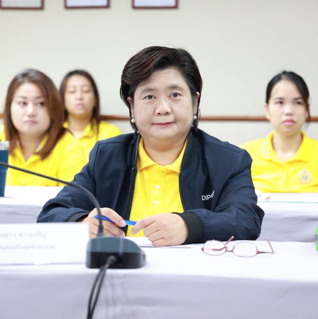 ”อธิบดีดีพร้อม“ ลงพื้นที่จังหวัดชลบุรี เดินหน้าพัฒนาเขต EEC ต่อยอดความร่วมมือเชิงพื้นที่ สร้าง Smart Park เพื่อส่งเสริมอุตสาหกรรมใหม่ ตามนโยบาย "รมว.เอกนัฏ"
