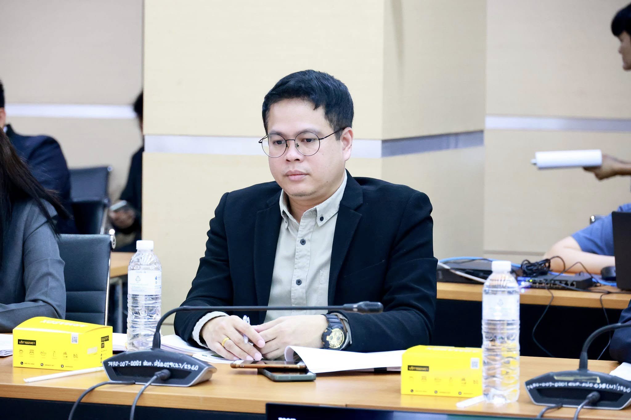 “ปลัดณัฐพล” สั่งการ “ดีพร้อม” เสนอปลดล็อคสุราสามทับ! รับนโยบาย รมต.เอกนัฏ เพื่อส่งเสริมอุตสาหกรรมและผู้ประกอบการผลิตภัณฑ์สมุนไพร ยกระดับการผลิต ผลิตภัณฑ์ และสมุนไพรรายย่อยในประเทศไทย ทำแผนระยะ 3 ปี