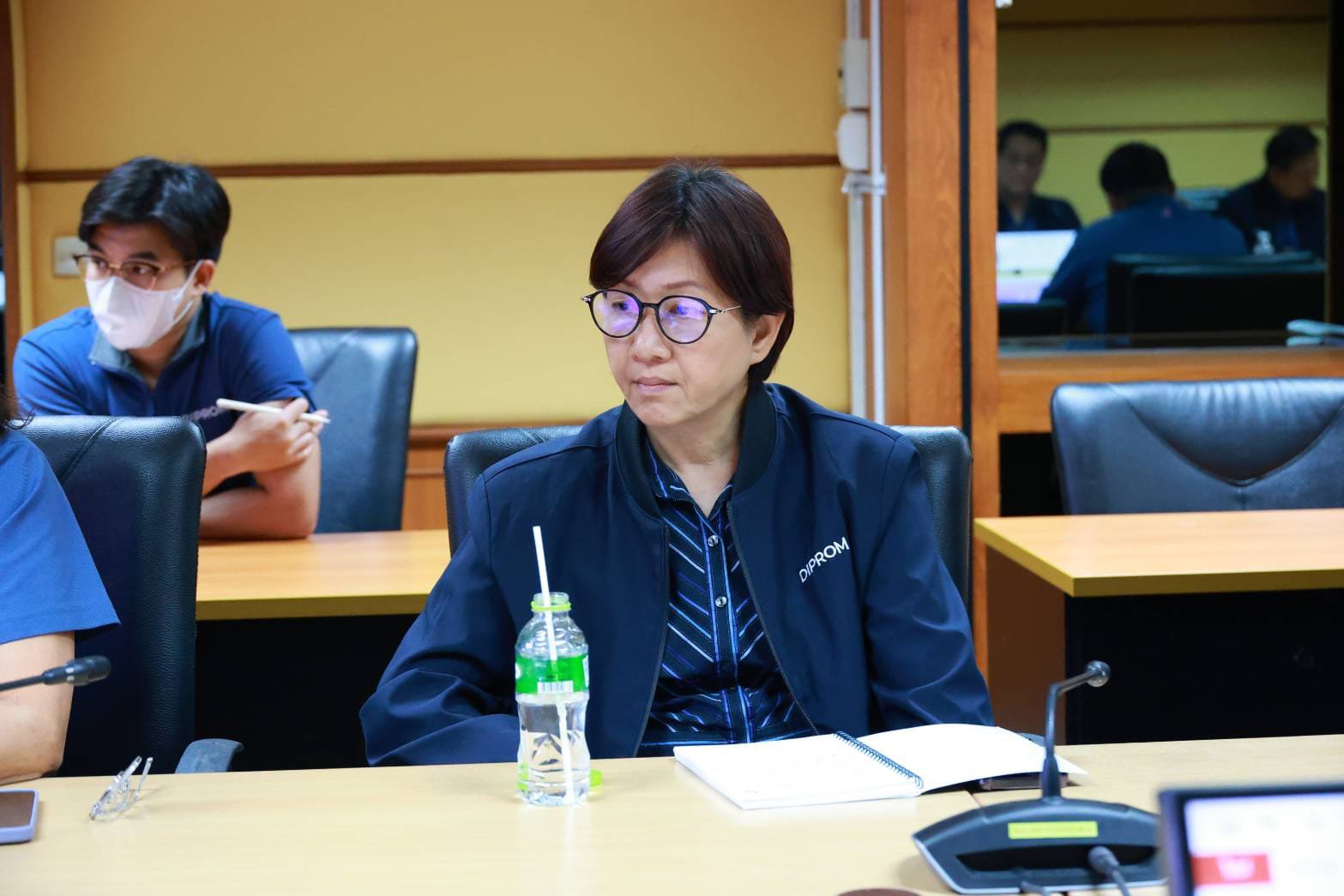"???? ของขวัญปีใหม่ ดีพร้อมให้อะไร“ ”อธิบดีณัฏฐิญา" ชงมาตรการของขวัญปีใหม่ เสนอ รมว.เอกนัฏ รวมแพ็คเกจกระทรวงเพิ่มโอกาส เสริมแกร่ง กระจายรายได้ สำหรับประชาชนและผู้ประกอบการ ปี 68
