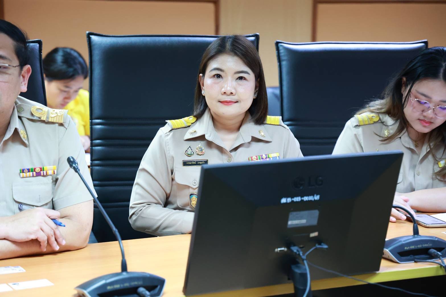 "ดีพร้อม" จับมือ "บสย." เตรียมยกเครื่องระบบการค้ำประกันสินเชื่อ เพิ่มบทบาทการพัฒนาและส่งเสริม ตามนโยบาย “เซฟ” SMEs ของ รมต.เอกนัฏ ให้เข้าถึงแหล่งเงินทุน หนุนองค์ความรู้เพื่อเพิ่มศักยภาพการทำธุรกิจแก่วิสาหกิจให้มีธรรมาภิบาลและประสิทธิภาพ