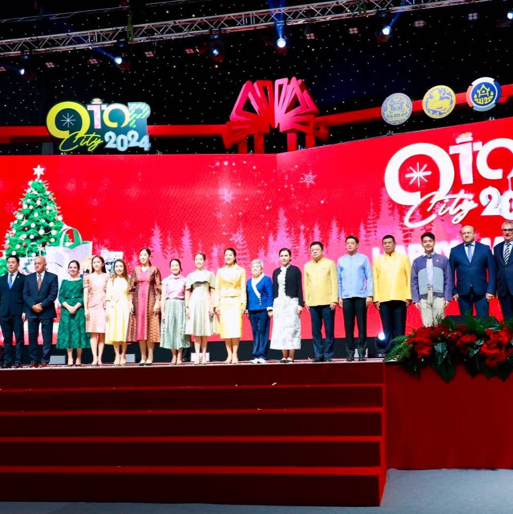 เลขารัฐมนตรีฯ พงศ์พล และรองอธิบดีสุรพล ร่วมเป็นเกียรติในพิธีเปิดงาน OTOP City 2024