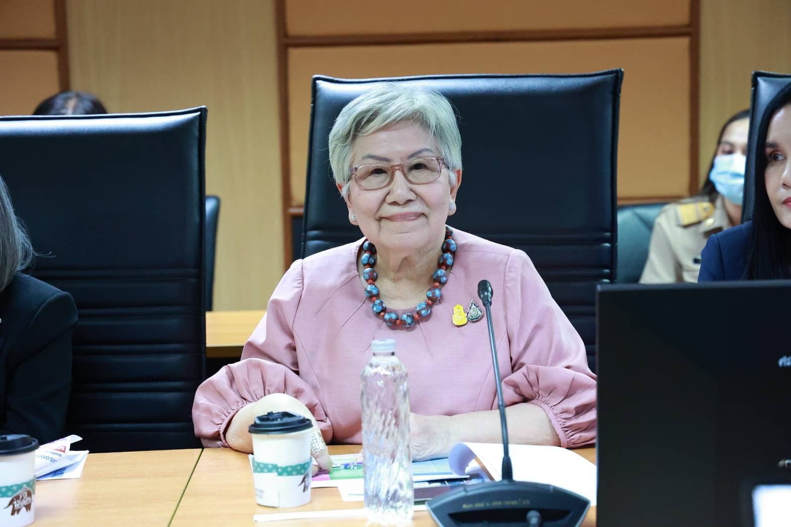 “ปลัดณัฐพล” นั่งหัวโต๊ะ หารือ ดีพร้อม ร่วม CISPI วางแผนพัฒนาศักยภาพอุตสาหกรรมอาหารและแฟชั่น เดินหน้าปฏิรูปอุตสาหกรรม ตามนโยบาย "รมว.เอกนัฏ" ดันอุตสาหกรรมสร้างสรรค์และซอฟต์พาวเวอร์ไทยสู่สากล