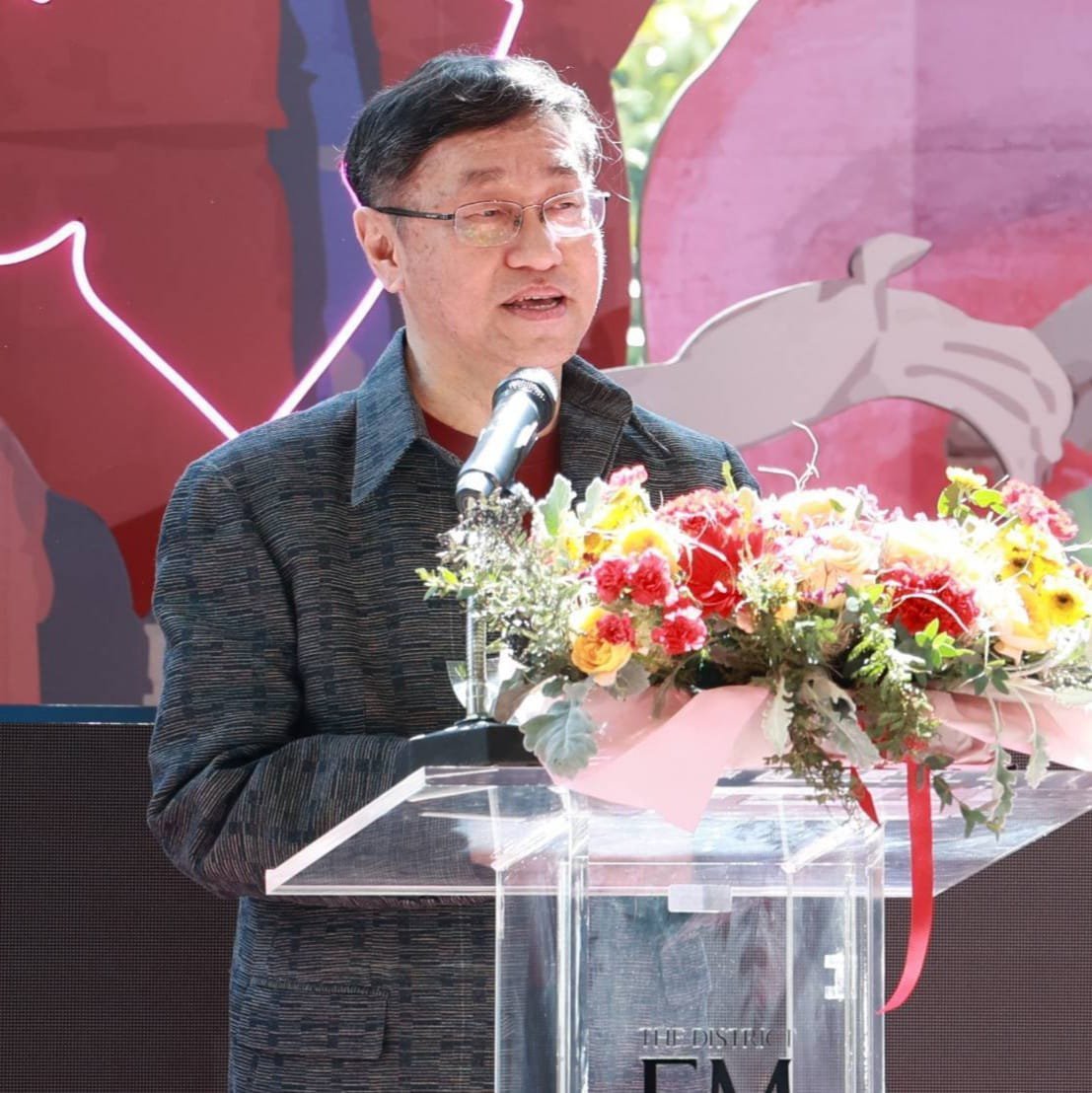 “รมว.เอกนัฏ” โชว์ “ดีพร้อม” หนุนซอฟต์พาวเวอร์แฟชั่นไทย ในงาน ShowPow ต้อนรับปีใหม่ ส่งเสริมอัตลักษณ์ท้องถิ่น นำภูมิปัญญาไทยสู่สากล