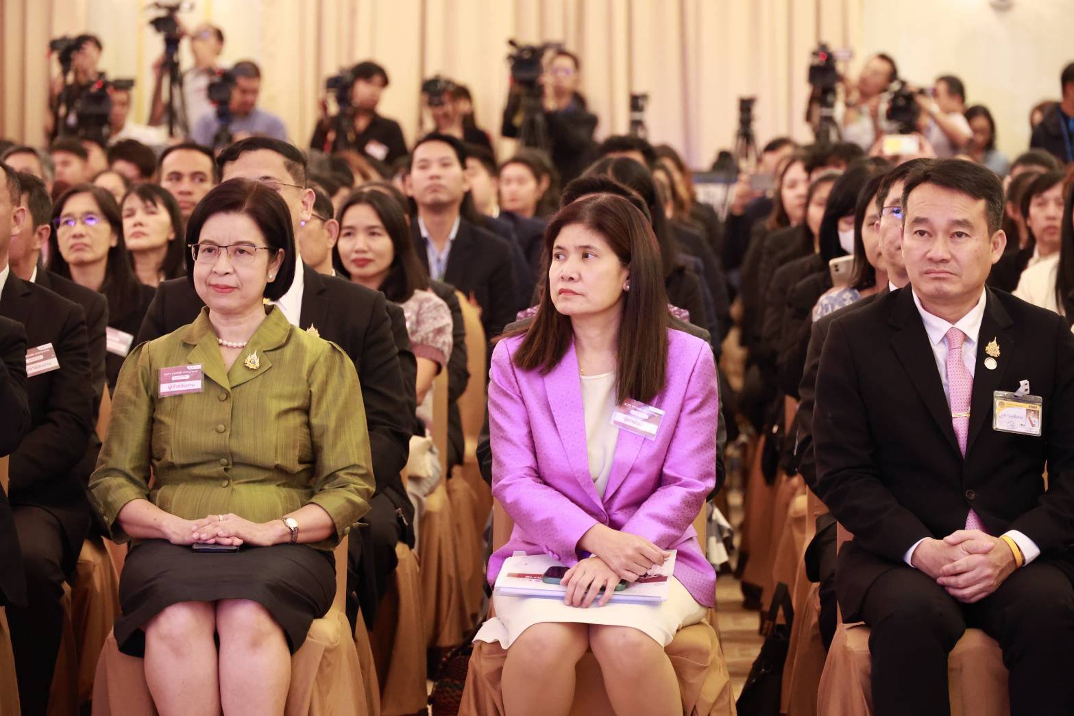 นายกฯ เปิดงานซอฟท์พาวเวอร์อาหาร ก.อุตฯ เดินหน้าสร้างอาชีพกว่า 75,000 ตำแหน่ง เพิ่มรายได้กว่า 3.5 พันล้านบาท