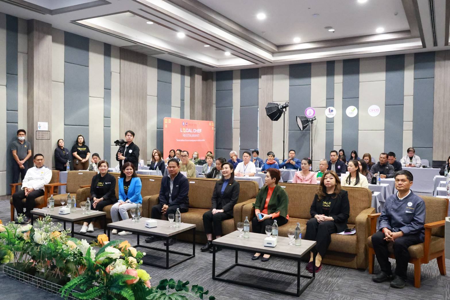 "ดีพร้อม" ดันร้านอาหารเชฟชุมชน ตอบโจทย์ซอฟต์พาวเวอร์สาขาอาหาร ด้วยการสร้างงาน สร้างรายได้ให้กับชุมชนอย่างยั่งยืน ตามนโยบาย "รมว.เอกนัฏ"
