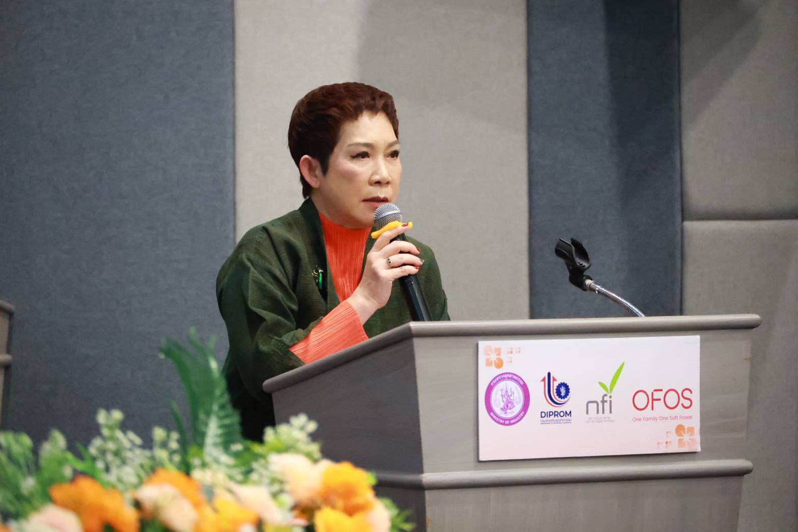 "ดีพร้อม" ดันร้านอาหารเชฟชุมชน ตอบโจทย์ซอฟต์พาวเวอร์สาขาอาหาร ด้วยการสร้างงาน สร้างรายได้ให้กับชุมชนอย่างยั่งยืน ตามนโยบาย "รมว.เอกนัฏ"