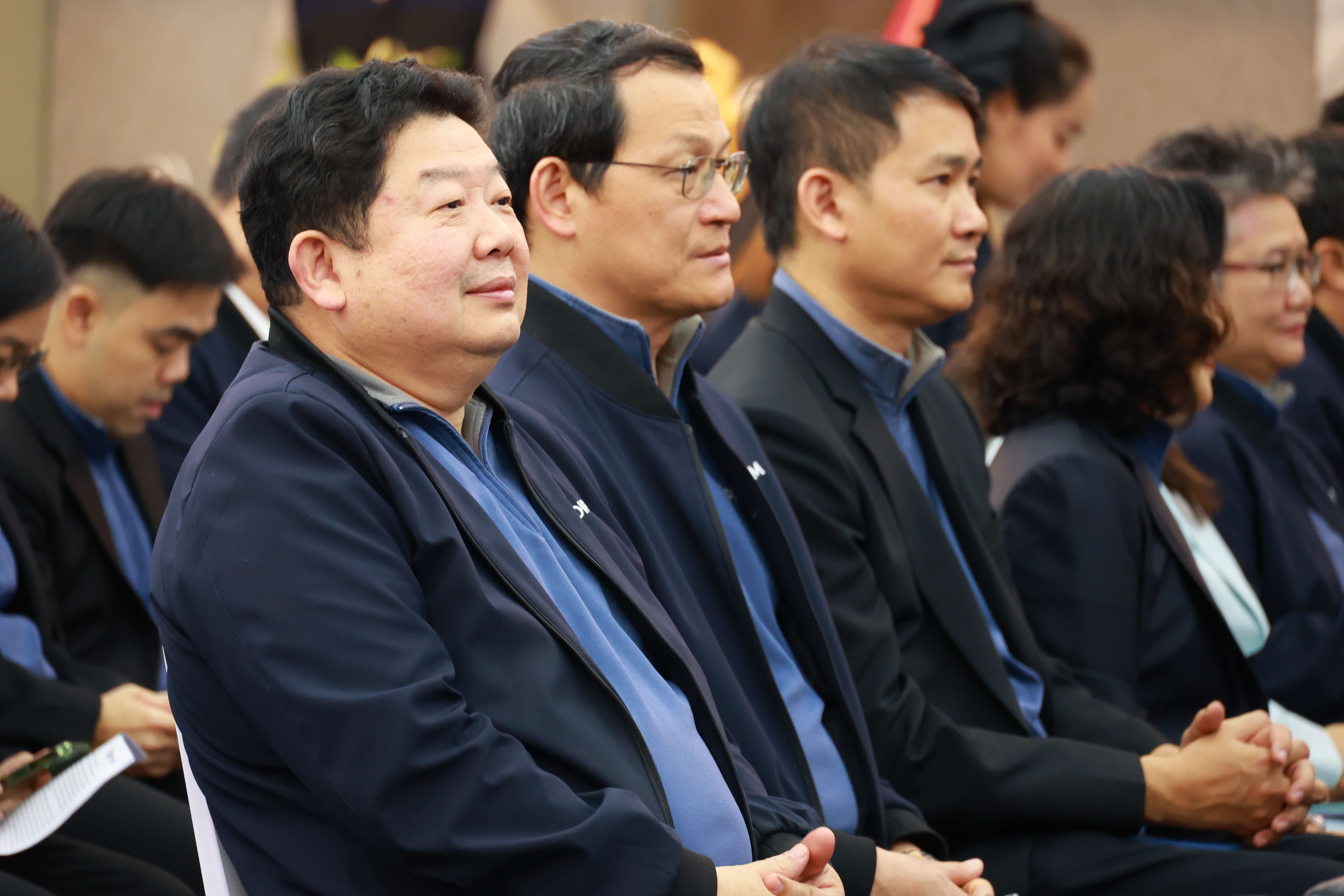 “อธิบดีณัฏฐิญา” ชูนโยบาย “ดีพร้อม คอมมูนิตี้ ที่นี่มีแต่ให้” ร่วมดัน GDP โตขึ้นอีก 1% เดินหน้าตามนโยบาย “รมว.เอกนัฏ” ปฏิรูปอุตสาหกรรม ตอบสนองทุกความต้องการของเอสเอ็มอี