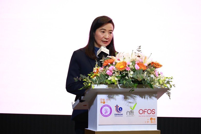 “ดีพร้อม” โชว์พลังความสำเร็จซอฟต์พาวเวอร์อาหาร ขานรับนโยบายเรือธงรัฐบาล ตอกย้ำเสน่ห์อาหารไทยในเวทีโลก รังสรรค์ 42 เมนู คาดสร้างมูลค่าทางเศรษฐกิจกว่า 100 ล้านบาท