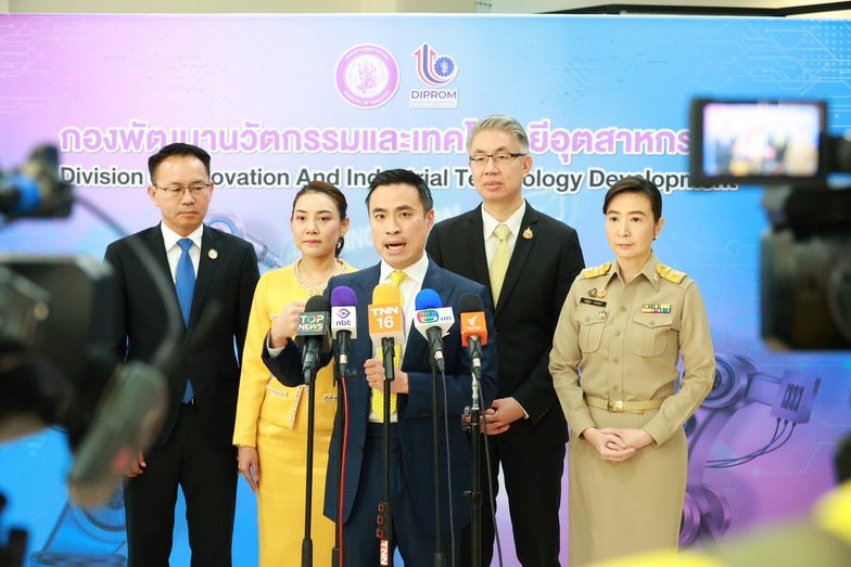 รมว.เอกนัฏ นั่งหัวโต๊ะ ถกภาครัฐ – เอกชน หาแนวร่วมขับเคลื่อนวิสาหกิจไทย เดินหน้าดัน SMEs เชื่อมโยงซัพพลายเชนรายใหญ่ หวังยกระดับภาคอุตสาหกรรมไทยให้ยั่งยืน