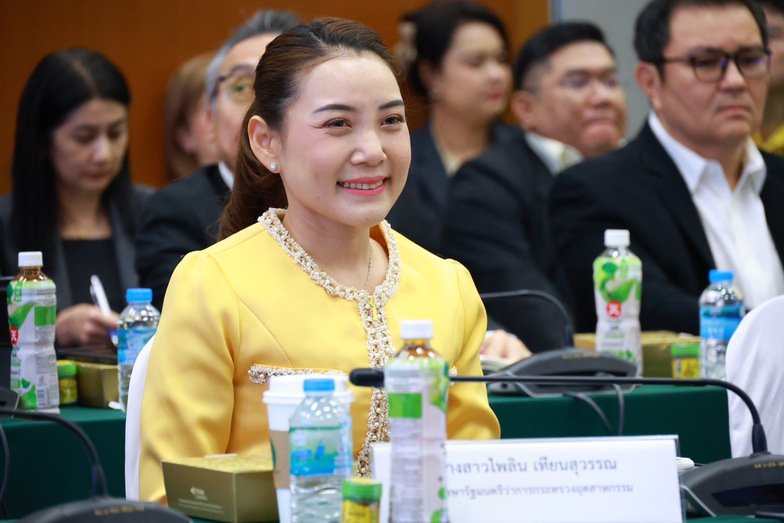 รมว.เอกนัฏ นั่งหัวโต๊ะ ถกภาครัฐ – เอกชน หาแนวร่วมขับเคลื่อนวิสาหกิจไทย เดินหน้าดัน SMEs เชื่อมโยงซัพพลายเชนรายใหญ่ หวังยกระดับภาคอุตสาหกรรมไทยให้ยั่งยืน