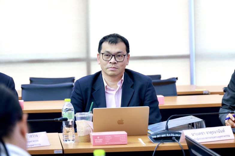 “ดีพร้อม" นำทีมร่วมประชุมบอร์ดจัดงานรางวัลอุตสาหกรรม 68 เพื่อส่งเสริมภาคอุตสาหกรรมและเอสเอ็มอีที่ประกอบการดี ตามนโยบาย รมว.เอกนัฏ