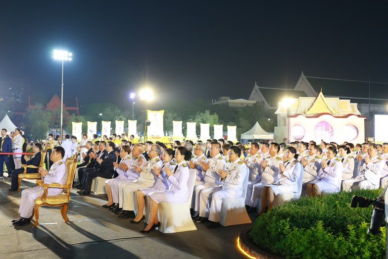 พิธีอัญเชิญพระบรมสารีริกธาตุ (พระเขี้ยวแก้ว) กลับสาธารณรัฐประชาชนจีน ณ มณฑลพิธีท้องสนามหลวง