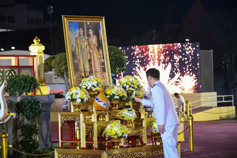 พิธีอัญเชิญพระบรมสารีริกธาตุ (พระเขี้ยวแก้ว) กลับสาธารณรัฐประชาชนจีน ณ มณฑลพิธีท้องสนามหลวง