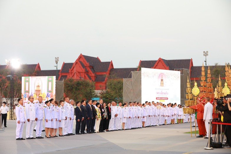 พิธีอัญเชิญพระบรมสารีริกธาตุ (พระเขี้ยวแก้ว) กลับสาธารณรัฐประชาชนจีน ณ มณฑลพิธีท้องสนามหลวง