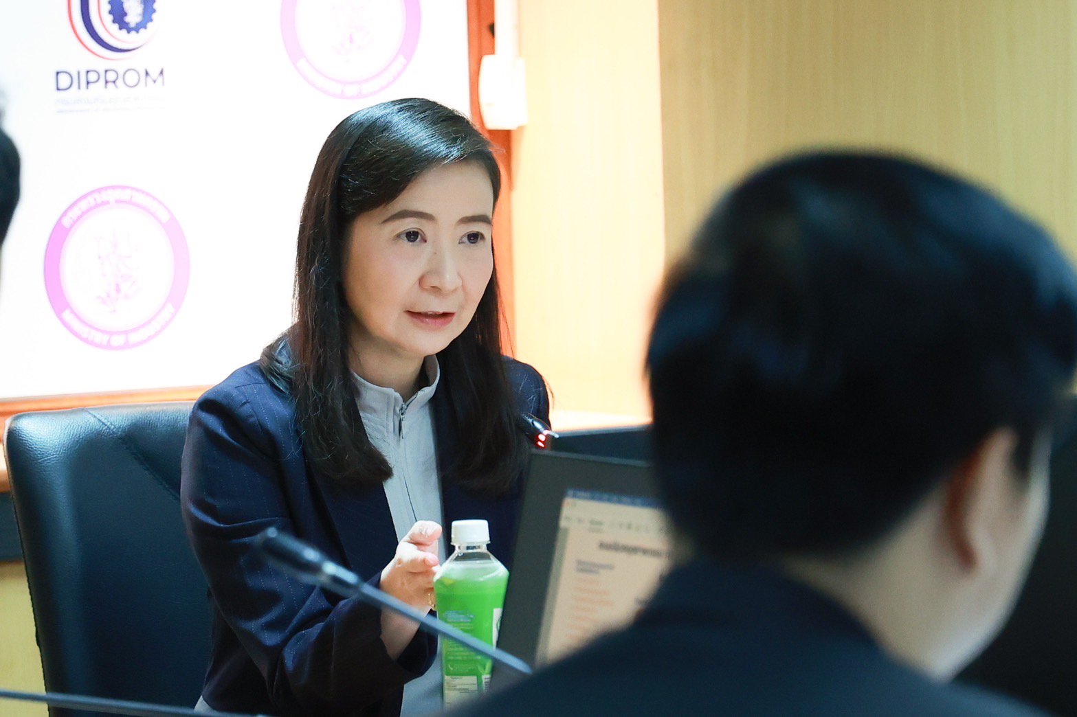“อธิบดีณัฏฐิญา” ติดตามความคืบหน้าระบบเทคโนโลยีสารสนเทศดีพร้อม เตรียมนำ AI มาใช้ขับเคลื่อนผู้ประกอบการไทยสู่อุตสาหกรรม 5.0 ตามนโยบาย รมว.เอกนัฏ