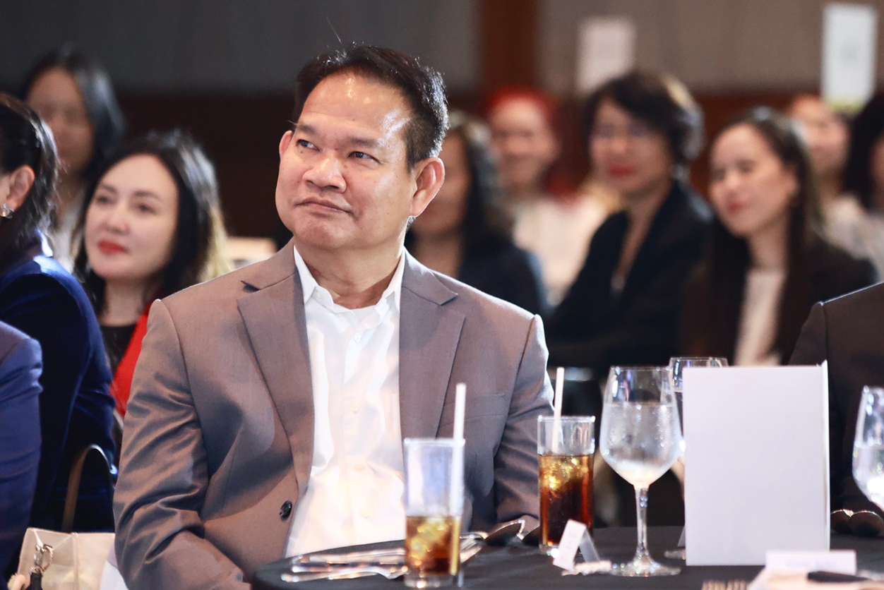 DIPROM ผนึก MIND “เปิดพื้นที่แสดงออก ไม่ตีกรอบความคิด” ดึงวัฒนธรรมถ่ายทอดพลังซอฟต์พาวเวอร์ผ่านศาสตร์แห่งอาหารไทย หวังดันครัวไทยสู่ตลาดโลก ตามนโยบายปฏิรูปอุตสาหกรรมเศรษฐกิจยุคใหม่ “ยกระดับศักยภาพสร้างสรรค์ทุกพื้นที่” ของ รมว.เอกนัฏ