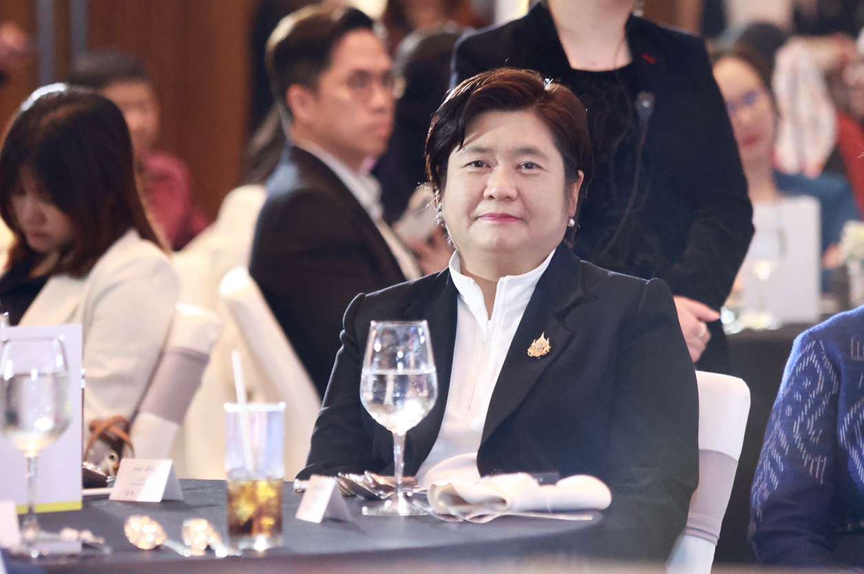 DIPROM ผนึก MIND “เปิดพื้นที่แสดงออก ไม่ตีกรอบความคิด” ดึงวัฒนธรรมถ่ายทอดพลังซอฟต์พาวเวอร์ผ่านศาสตร์แห่งอาหารไทย หวังดันครัวไทยสู่ตลาดโลก ตามนโยบายปฏิรูปอุตสาหกรรมเศรษฐกิจยุคใหม่ “ยกระดับศักยภาพสร้างสรรค์ทุกพื้นที่” ของ รมว.เอกนัฏ