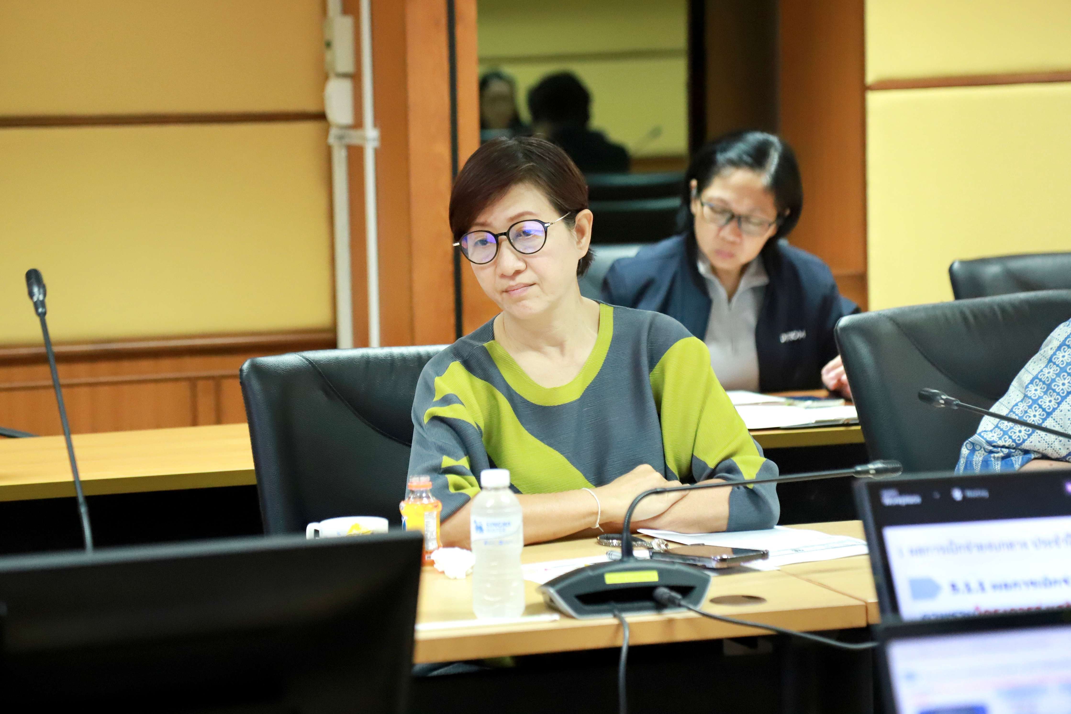 “รองอธิบดีสุรพล” เร่งรัดติดตามการทำงานหน่วยงานในกำกับ ปี 68 พร้อมเน้นย้ำการทำงานให้เกิดผลสัมฤทธิ์ตามนโยบาย รมว.เอกนัฏ