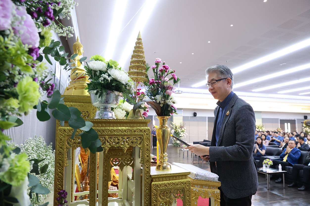 83 ปี ที่ดีพร้อม “แม่ทัพณัฏฐิญา” นำทีมผู้บริหาร ข้าราชการและบุคลลากร ร่วมบวงสรวงสักการะสิ่งศักดิ์สิทธิ์ เนื่องในวันครบรอบวันคล้ายวันสถาปนา