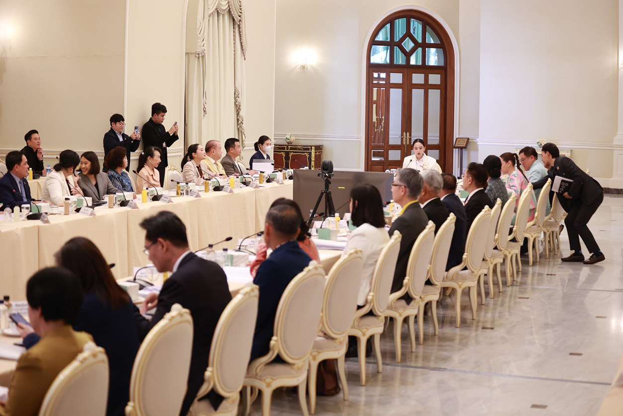 “รมว.เอกนัฏ” มอบหมาย “ปลัดณัฐพล” พร้อมด้วย “อธิบดีณัฏฐิญา” ประชุมคณะกรรมการยุทธศาสตร์ซอฟต์พาวเวอร์แห่งชาติ ดัน "ดีพร้อม" นำอัตลักษณ์ไทย สร้างมูลค่าเพิ่มทางเศรษฐกิจซอฟต์พาวเวอร์สู่สากล