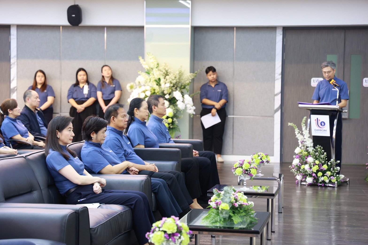 “อธิบดีณัฏฐิญา” นำทัพ ข้าราชการและเจ้าหน้าที่ดีพร้อม ประกาศนโยบาย No Gift Policy งดรับของขวัญจากการปฏิบัติหน้าที่ ประจำปีงบประมาณ พ.ศ. 2568 รับนโยบาย รวอ.เอกนัฏ