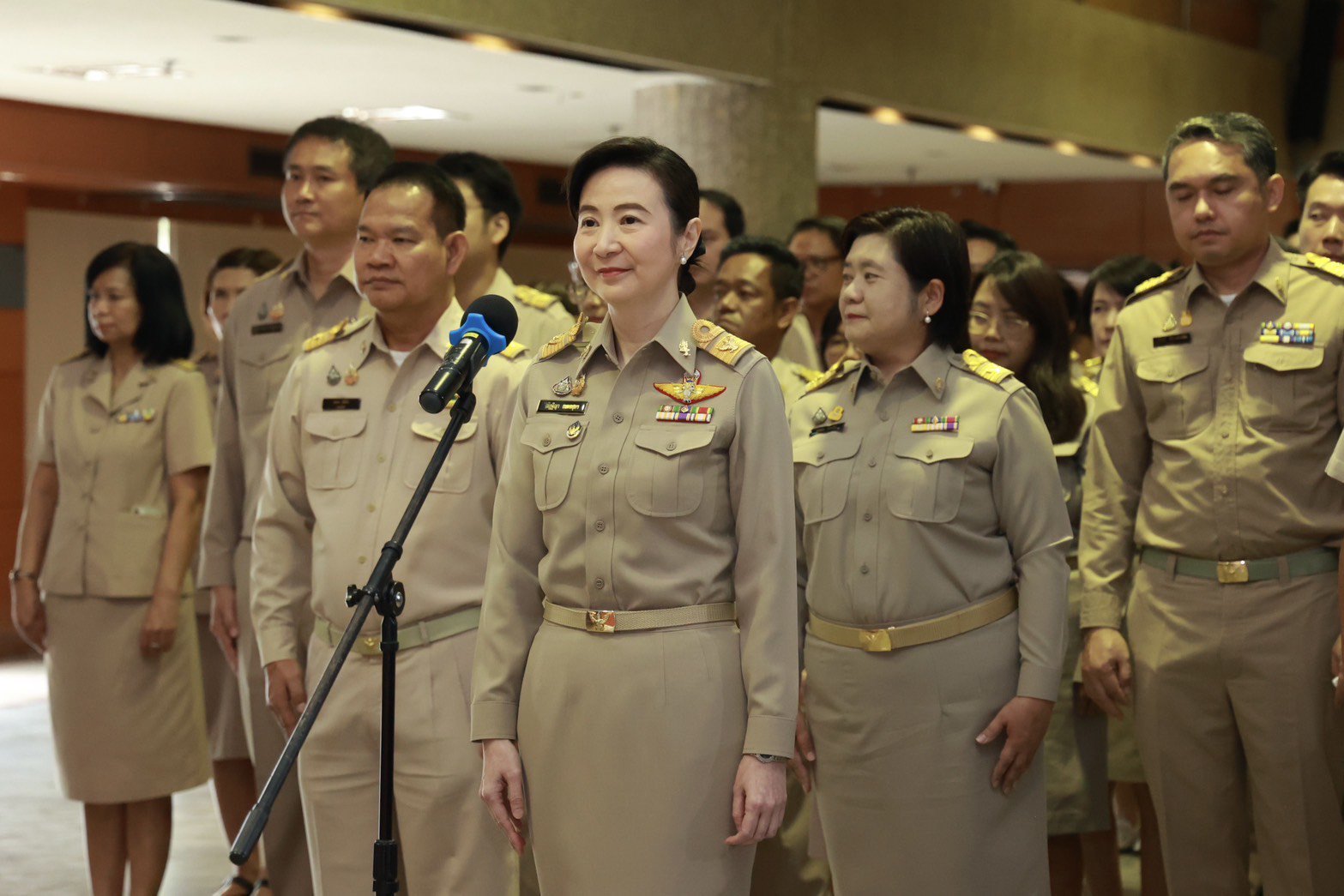 “อธิบดีณัฏฐิญา” นำคณะผู้บริหาร ข้าราชการ และพนักงานของดีพร้อม ปฏิญาณตนเป็นข้าราชการที่ดีและพลังของแผ่นดิน เนื่องในวันข้าราชการพลเรือน 1 เมษายน พร้อมเน้นย้ำ เป็นคนดี คนเก่ง และมีคุณธรรม