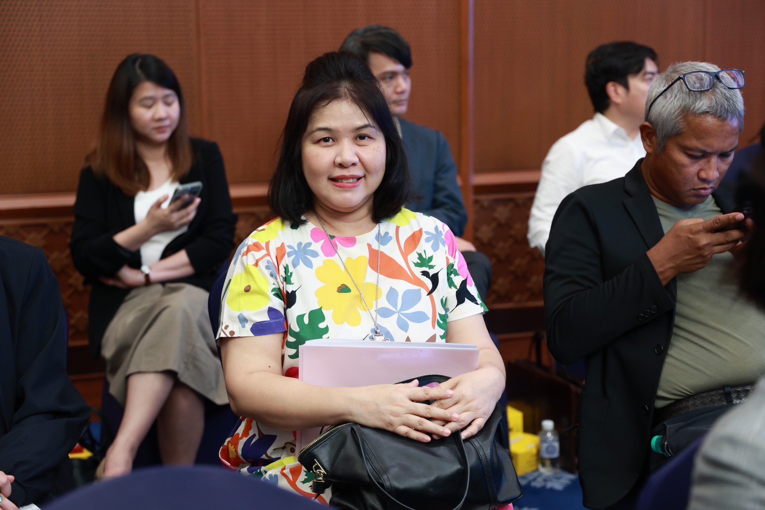 “ดีพร้อม” ร่วมประชุมคณะกรรมการพัฒนาซอฟต์พาวเวอร์ ครั้งที่ 3/2568 เตรียมแผนการดำเนินงานขับเคลื่อนซอฟต์พาวเวอร์สาขาแฟชั่นและอาหาร ปีงบประมาณ 68 เน้นสร้างรายได้และเพิ่มมูลค่าทางเศรษฐกิจ ตามนโยบาย รมว.เอกนัฏ