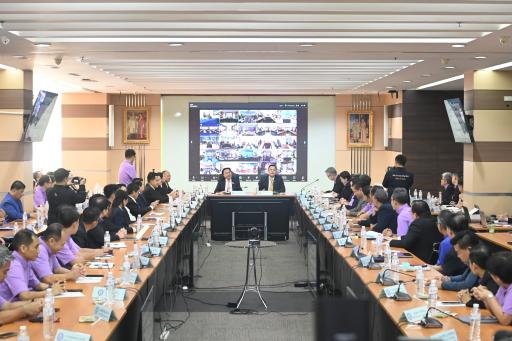 “ดีพร้อม” เข้าร่วมประชุมรับมอบนโยบาย “ธนกร” ชู 4 โมเดล “ฝ่า-ฟัน-ดึง-ดัน” ด้าน “จ่าเอก ยศสิงห์” ย้ำ ลุยงานเต็ม 120 วัน “ปิดเร็ว-เปิดเร็ว-พึ่งพาได้” ร่วมขับเคลื่อนอุตสาหกรรมไทยก้าวสู่อนาคตอย่างยั่งยืน