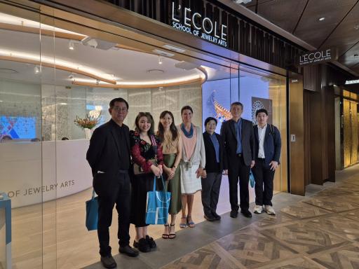 “ดีพร้อม” โชว์โมเดล L'ÉCOLE Asia Pacific โรงเรียนศิลปะเครื่องประดับชั้นนำ จุดประกายแรงบันดาลใจสู่วงการแฟชั่นและดีไซน์ไทย