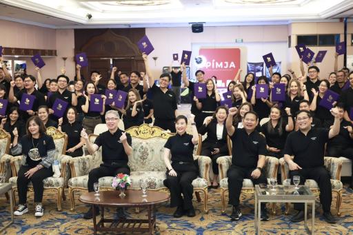 “ดีพร้อม” ปรับ “คพอ.” รับธุรกิจยุคใหม่ เดินหน้าเชื่อม 4 ภูมิภาค ต่อยอดการค้า–การลงทุน คาดปี 69 สร้างมูลค่ากว่า 175 ล้านบาท